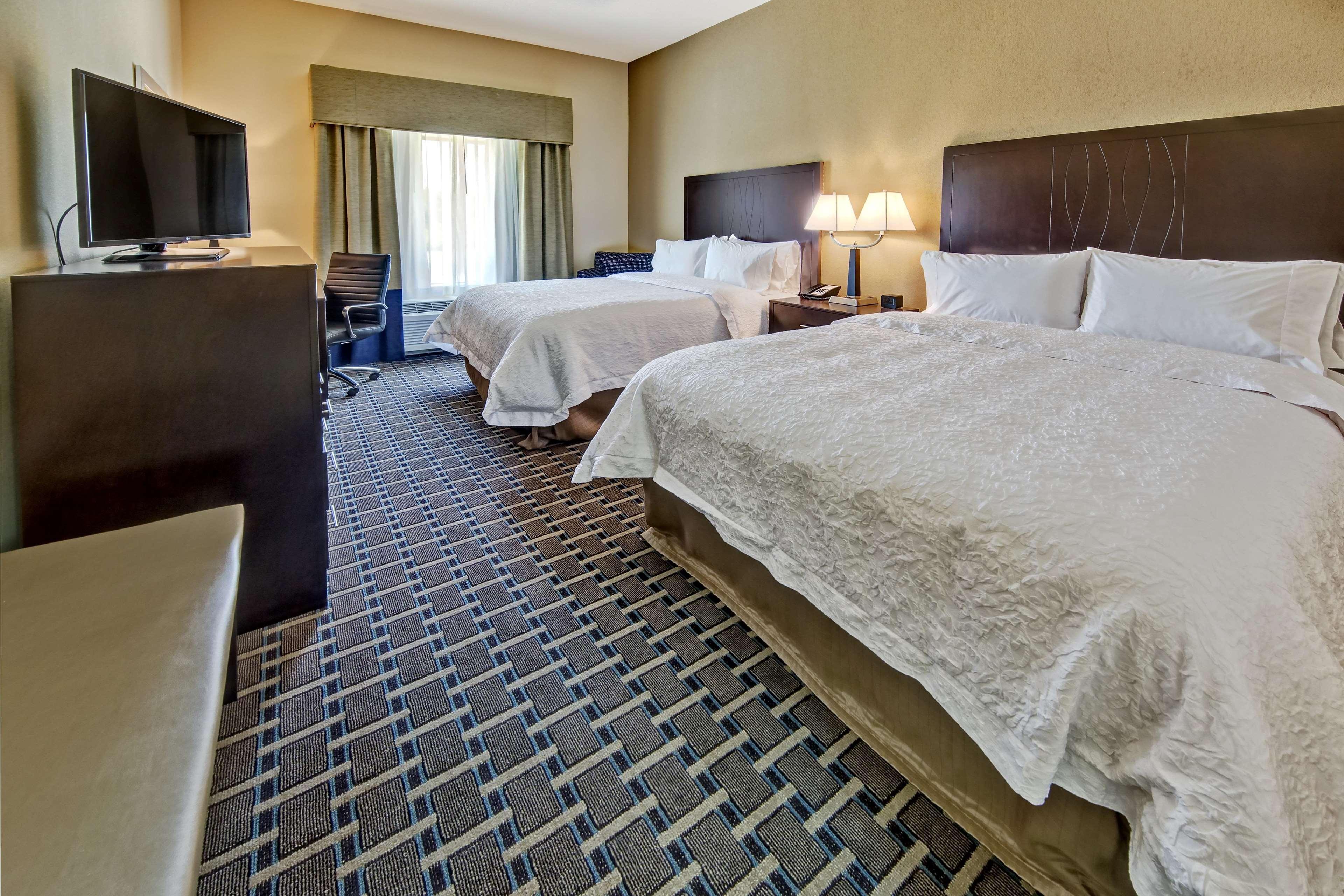 Hampton Inn Indianola Экстерьер фото