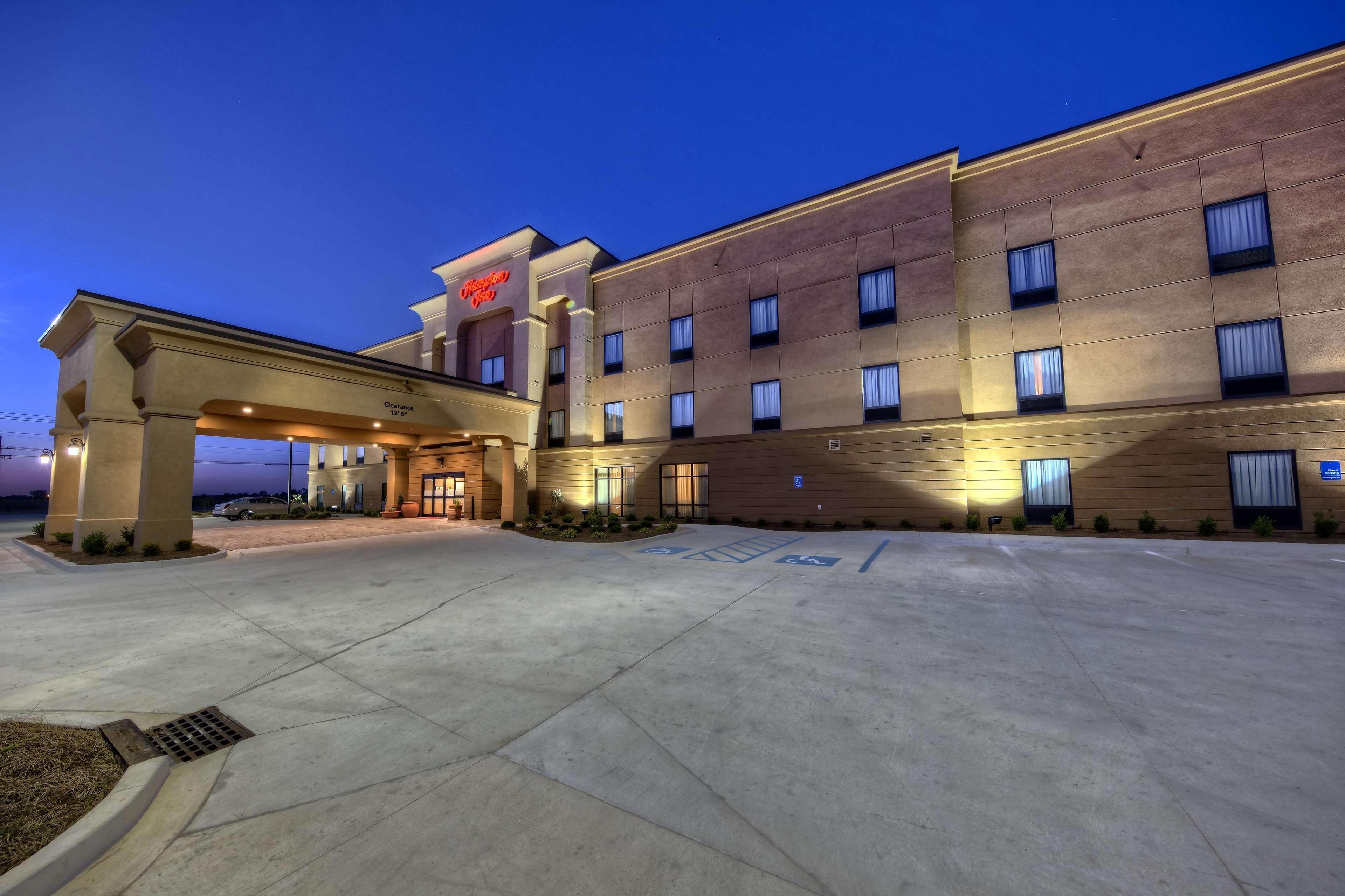 Hampton Inn Indianola Экстерьер фото